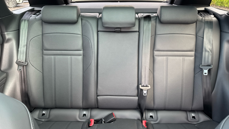 Land Rover Range Rover Evoque 1.5 P270e Edition 5dr Auto Hatchback